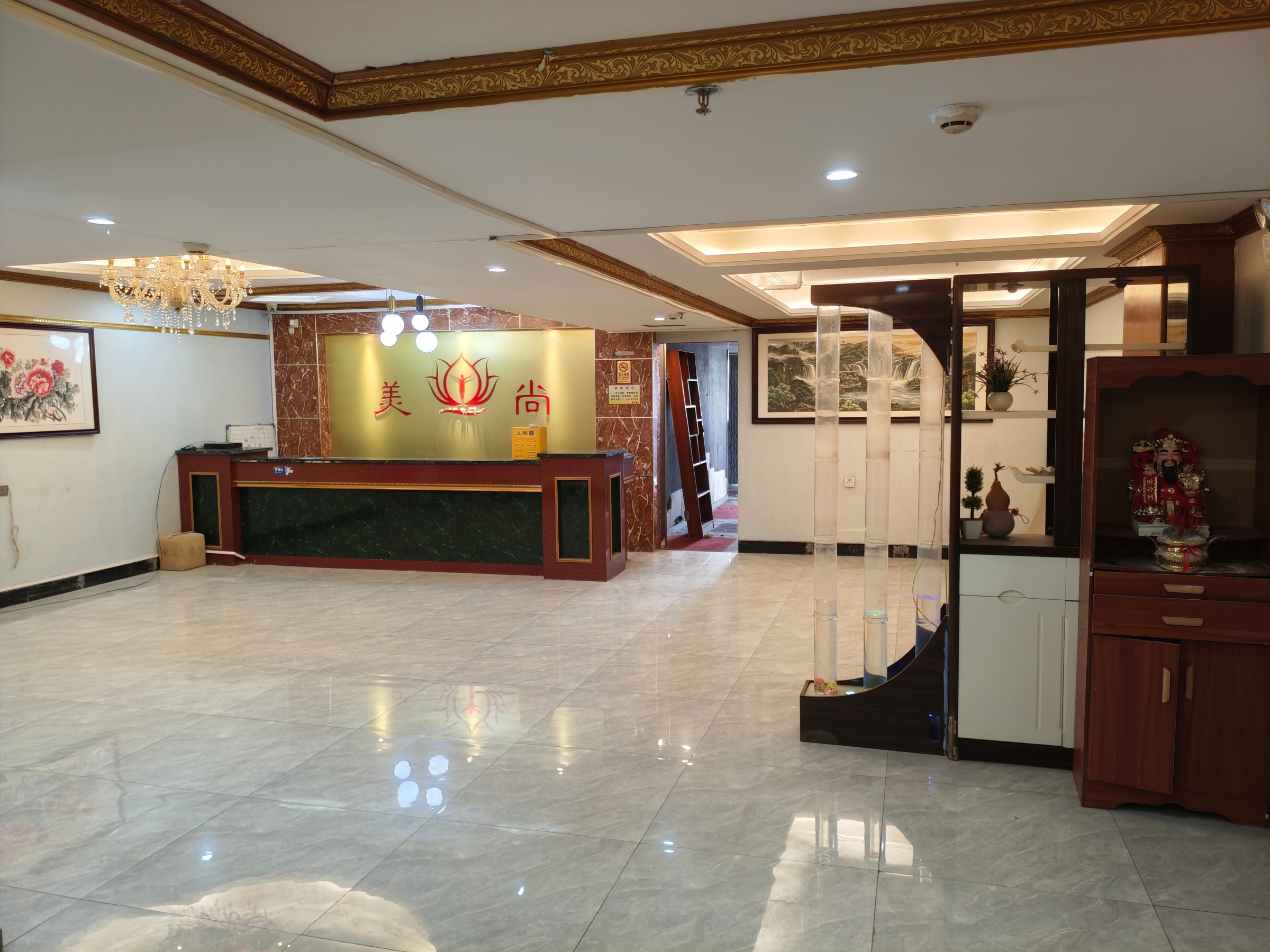 低价急租：永和桥旁五一南建路口700平足浴按摩店