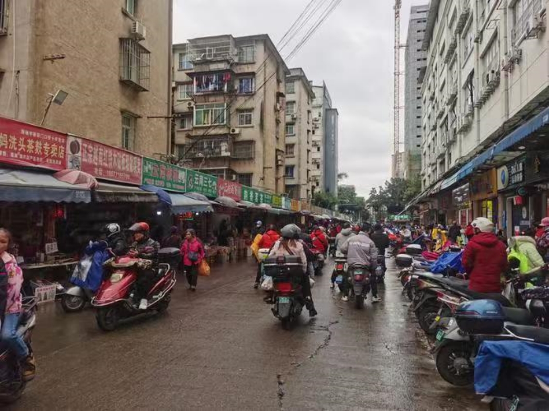 江南五一路淡村商贸城内33平市场旺铺招租