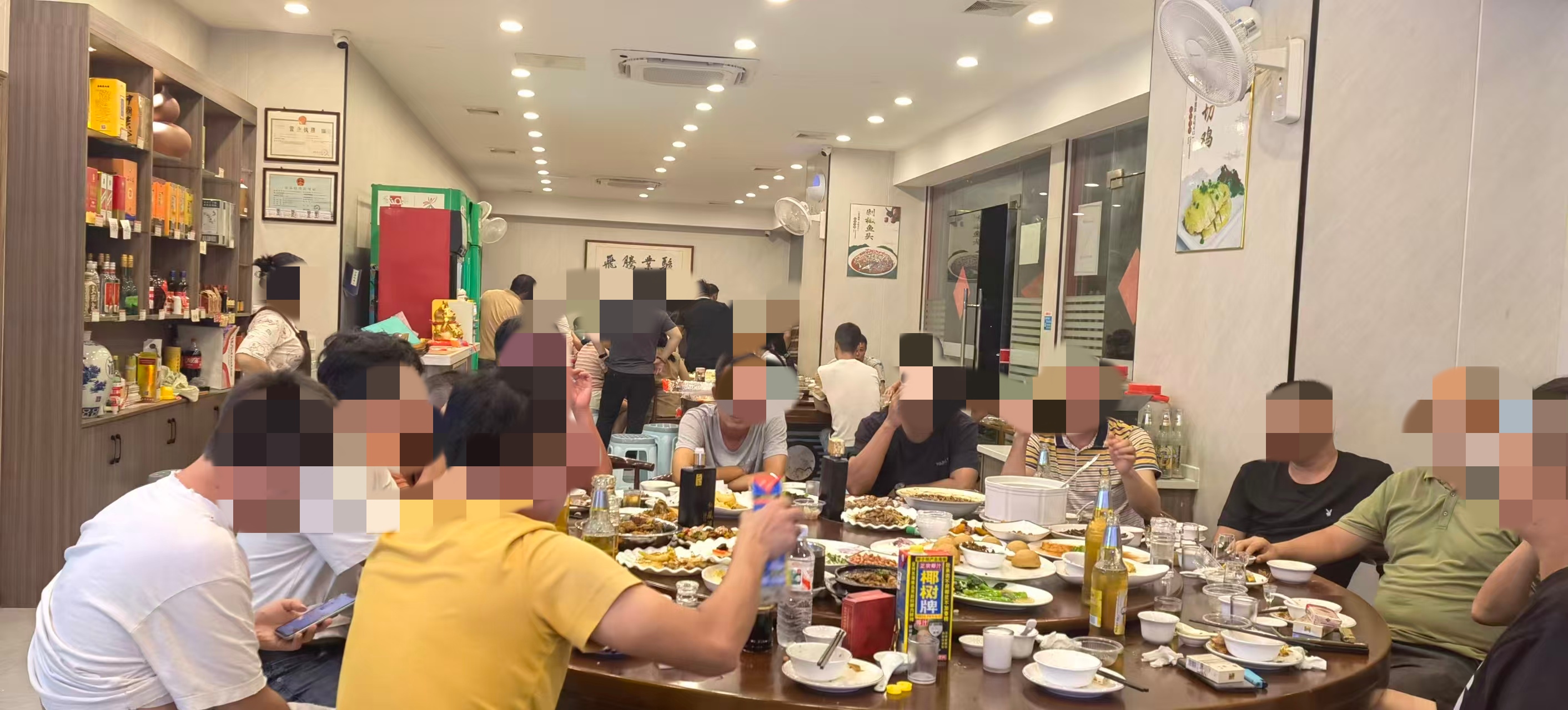 良庆区玉洞街道红玉路边一楼238平临街铺面转让