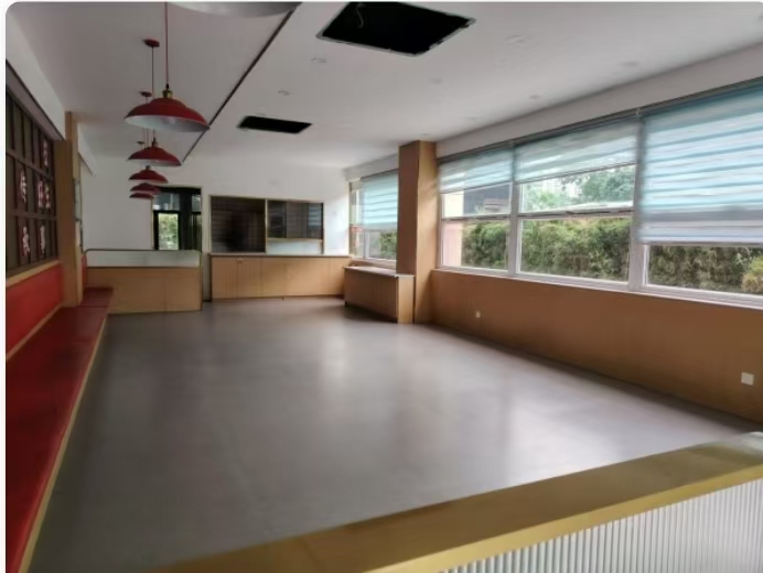 房东直租 西乡塘区鲁班路永恒朗悦酒店旁118平地铁口铺面招租