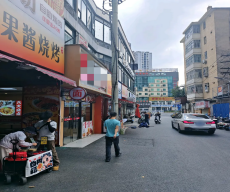 西乡塘区大学东路明浩大楼78平一楼临街餐饮旺铺转让